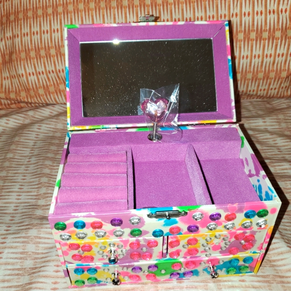 Tiedye dome jewelry box